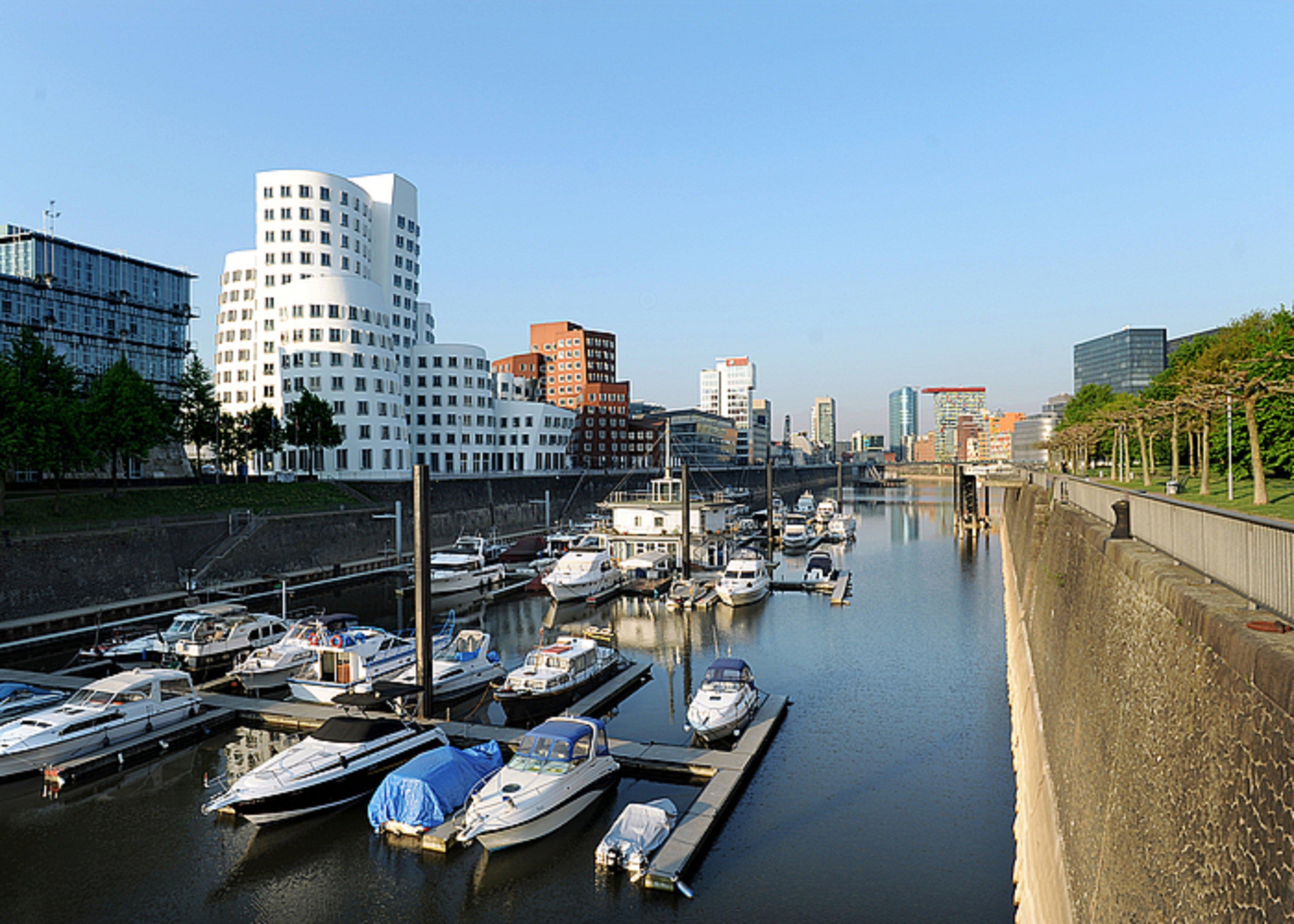 Holiday Inn Duesseldorf Hafen, An Ihg Hotel Exterior photo