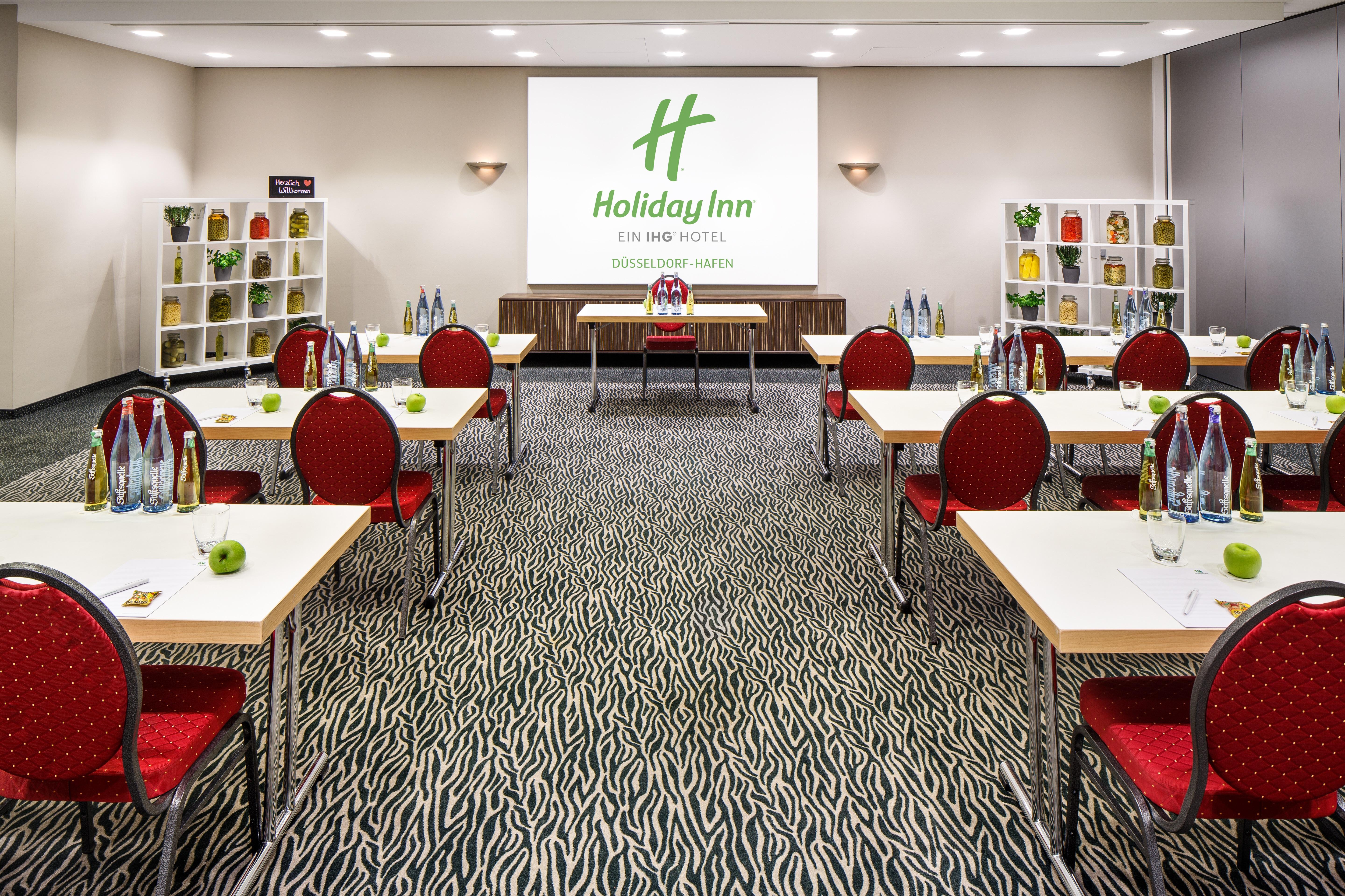 Holiday Inn Duesseldorf Hafen, An Ihg Hotel Exterior photo